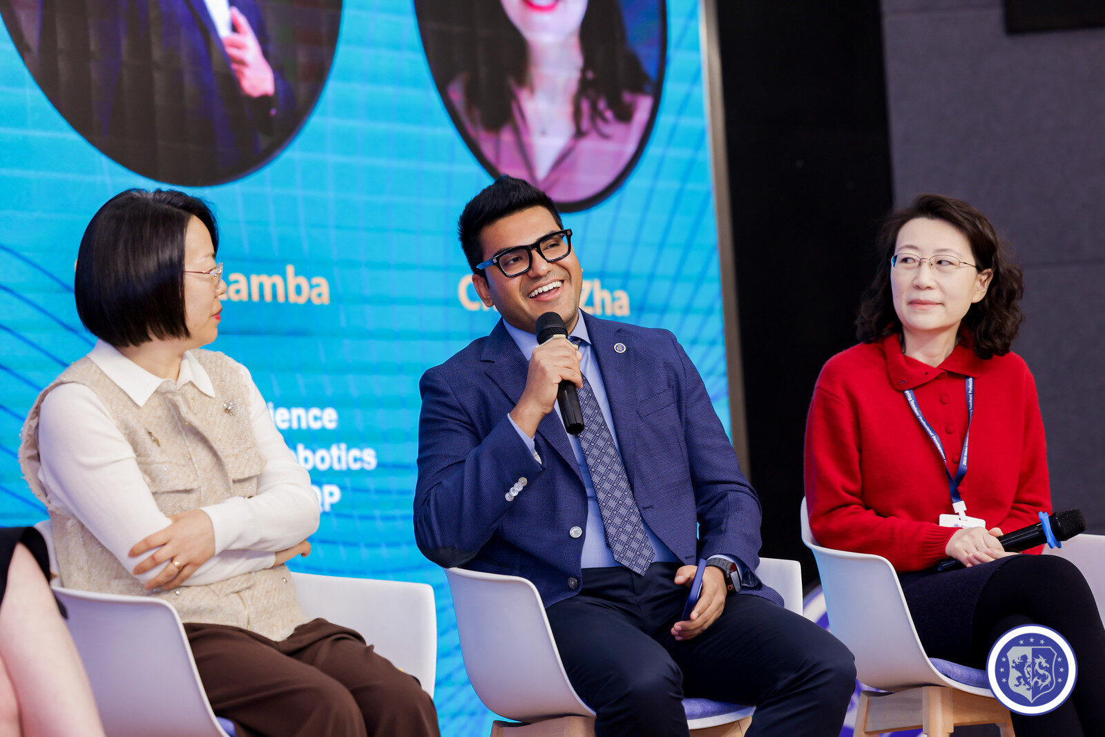 AI educator Sushil Lamba speaking on panel about AI and education at Xiehe group conference
